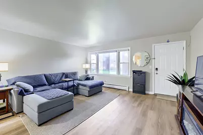 1101 E Algonquin Road #6, Arlington Heights, IL 60005 - Photo 5