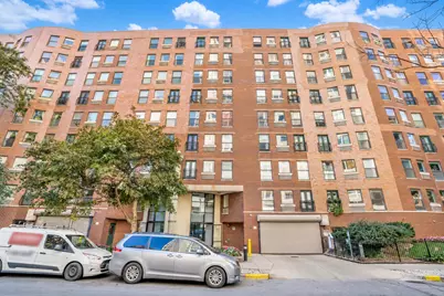 711 W Gordon Terrace #813, Chicago, IL 60613 - Photo 1