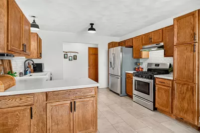 14024 Queenanns Way, Poplar Grove, IL 61065 - Photo 15