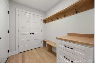 100 E Adams Avenue, Villa Park, IL 60181 - Photo 13