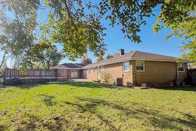 8501 S 82nd Court, Hickory Hills, IL 60457 - Photo 15