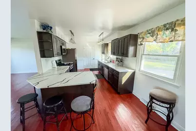 8501 S 82nd Court, Hickory Hills, IL 60457 - Photo 33