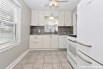 624 Wildwood Avenue, Mundelein, IL 60060 - Photo 17
