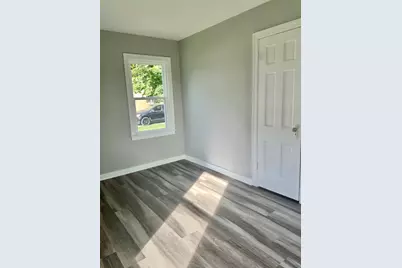 693 Enterprise Street, Elgin, IL 60120 - Photo 15