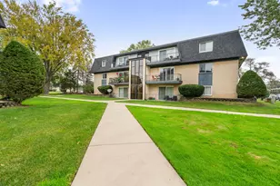 11128 S 84th Ave, Palos Hills, IL 60465 - Photo 1