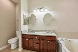1828 Kelberg Ave, Hoffman Estates, IL 60192 - Photo 17