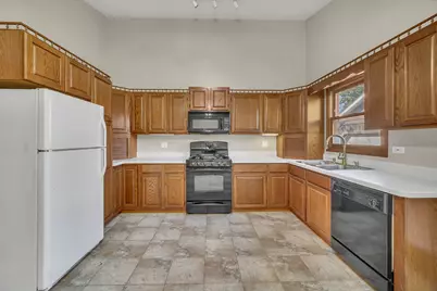 33790 N 2nd Street, Grayslake, IL 60030 - Photo 9