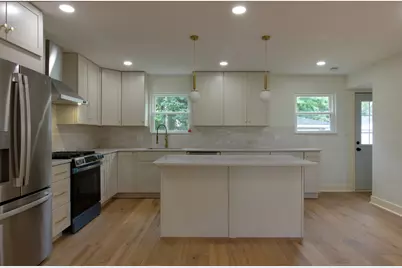 829 E Evergreen Street, Wheaton, IL 60187 - Photo 15