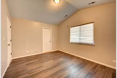 1858 S Fallbrook Drive, Round Lake, IL 60073 - Photo 31