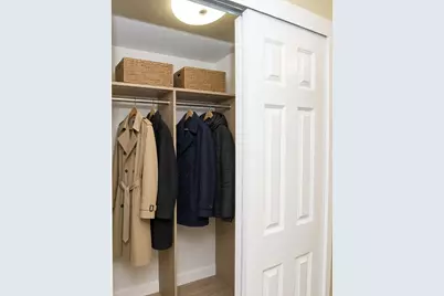 3180 N Lake Shore Drive #4H, Chicago, IL 60657 - Photo 17