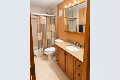 1415 E Central Road #320C, Arlington Heights, IL 60005 - Photo 7