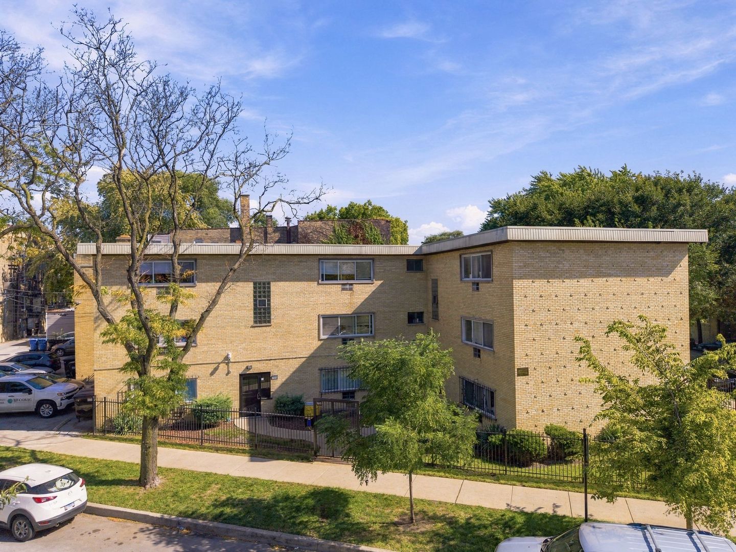Hicago Sign 7603 N Greenview Ave #101, Chicago, IL 60626 - MLS 12793627 - Coldwell ...