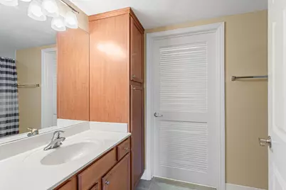 225 Main Street #213, Roselle, IL 60172 - Photo 11