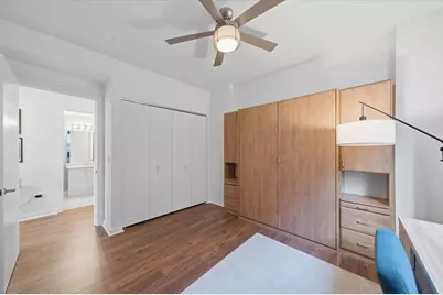 330 W Grand Avenue #807, Chicago, IL 60654 - Photo 19