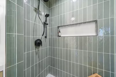 330 W Grand Avenue #807, Chicago, IL 60654 - Photo 17