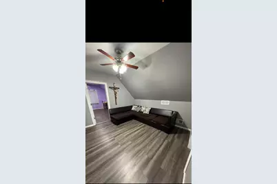 121 E 104th Place, Chicago, IL 60628 - Photo 9