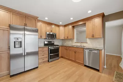 902 N Rohlwing Road, Palatine, IL 60074 - Photo 5