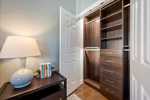 618 W Oakdale Ave, Chicago, IL 60657 - Photo 29
