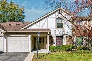 1152 Middlebury Ln, Wheeling, IL 60090 - Photo 1