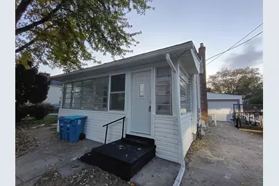 182 N Smith Street, Aurora, IL 60505 - Photo 1