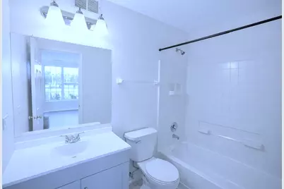 710 Four Seasons Boulevard #710, Aurora, IL 60504 - Photo 7