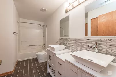 2431 Roxbury Lane, Montgomery, IL 60538 - Photo 11