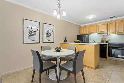 1419 N State Parkway #605, Chicago, IL 60610 - Photo 11