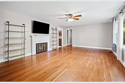 23379 Forest Court, Deerfield, IL 60015 - Photo 19