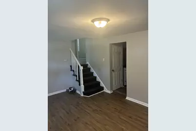 9713 S Oglesby Avenue, Chicago, IL 60617 - Photo 9