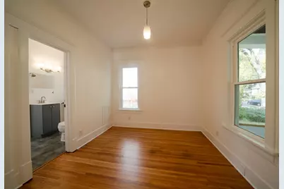 849 N 11th Street, Dekalb, IL 60115 - Photo 9