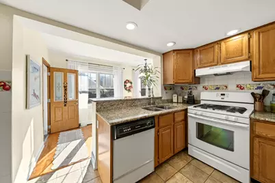 5407 N Mont Clare Avenue, Chicago, IL 60656 - Photo 5