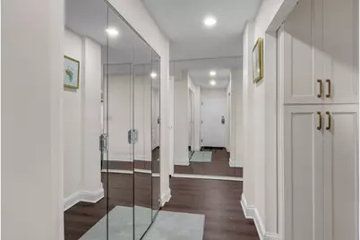 1777 W Crystal Lane #206, Mount Prospect, IL 60056 - Photo 9