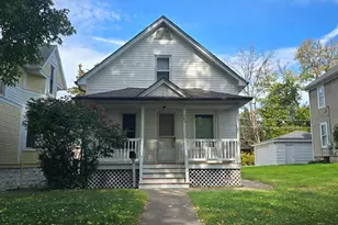 607 Oneida St, Joliet, IL 60435 - Photo 1