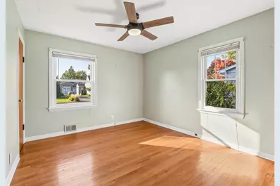 627 N Lincoln Avenue, Geneva, IL 60134 - Photo 11