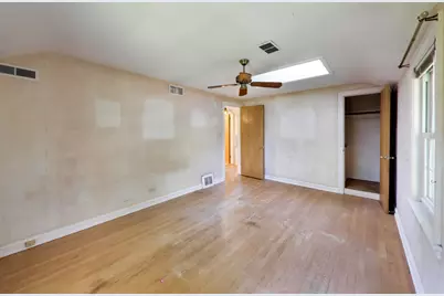26 Iroquois Drive, Clarendon Hills, IL 60514 - Photo 15