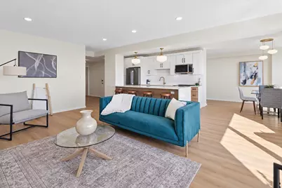 3180 N Lake Shore Drive #6E, Chicago, IL 60657 - Photo 5