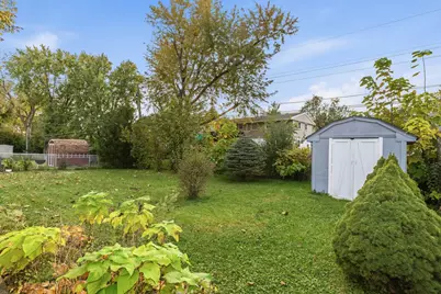 410 Cedarcrest Drive, Streamwood, IL 60107 - Photo 21