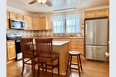 220 S Barr Street, Sheridan, IL 60551 - Photo 3
