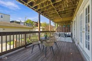 2440 N Linden Pl, Chicago, IL 60647 - Photo 19