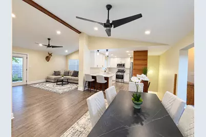 8433 Keystone Avenue, Skokie, IL 60076 - Photo 7