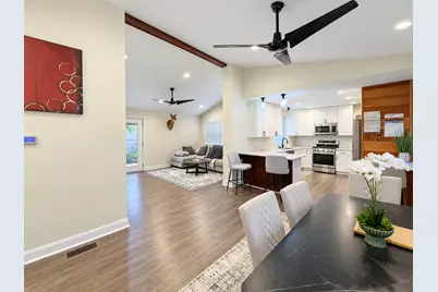 8433 Keystone Avenue, Skokie, IL 60076 - Photo 9