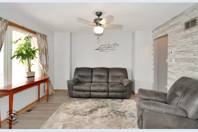 319 Mallards Cove, Beecher, IL 60401 - Photo 7