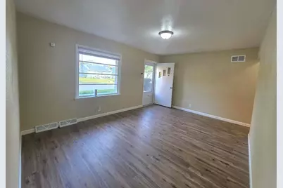 313 Renrose Avenue, Loves Park, IL 61111 - Photo 3