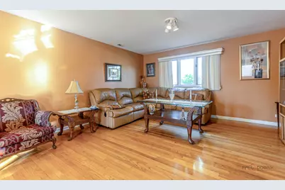 8000 N Oketo Avenue, Niles, IL 60714 - Photo 13