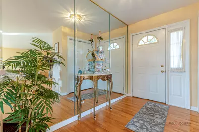 8000 N Oketo Avenue, Niles, IL 60714 - Photo 3