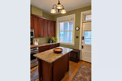 1427 W Byron Street #2, Chicago, IL 60613 - Photo 7