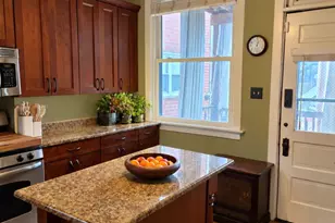 1427 W Byron St, Chicago, IL 60613 - Photo 7