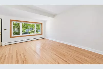2226 N 74th Avenue, Elmwood Park, IL 60707 - Photo 5