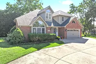 5937 Boundary Rd, Downers Grove, IL 60516 - Photo 1