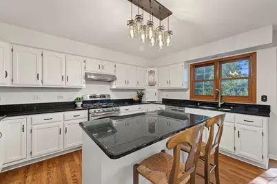 5937 Boundary Road, Downers Grove, IL 60516 - Photo 7
